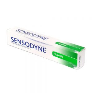 Sensodyne fluoride zubna pasta